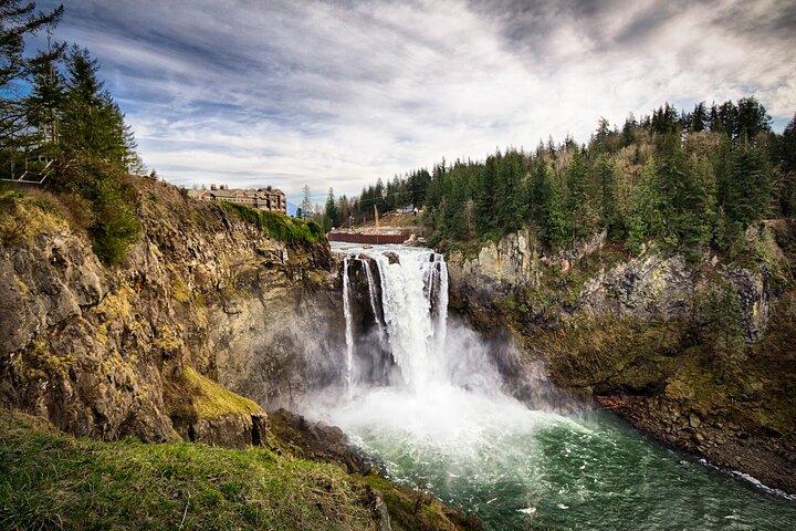 Snoqualmie Falls and Leavenworth Day Tour 