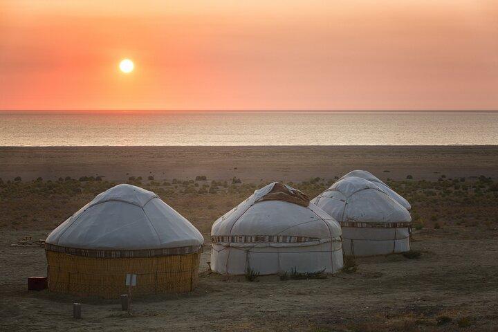 3-Day Small Group Jeep Adventure Tour to Aral Sea & Usturt Plateau in Nukus