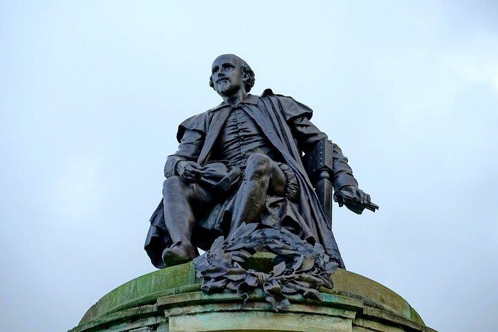 Stratford Tour App, Hidden Gems Game and Big Britain Quiz (1 Day Pass) UK