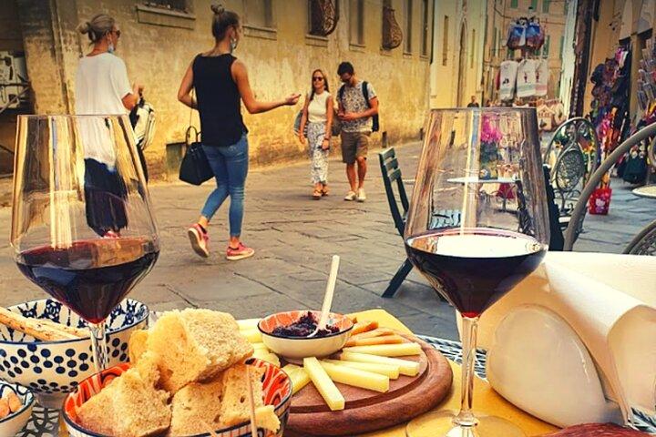  Walking Tour of Siena with food & Chianti wine