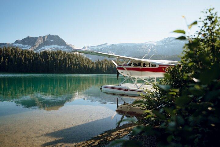 Alpine Lake Flightseeing Experience from Squamish