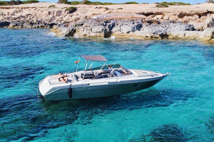Private Boat Rental for 5 People 8 Hours in Ibiza