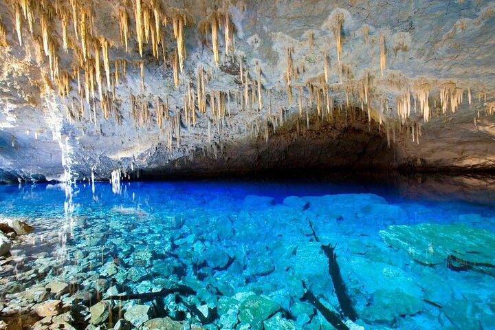 Blue Lake Cave 