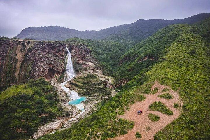 East & West Salalah Combination Tour - Darbat Waterfall, Mughsail