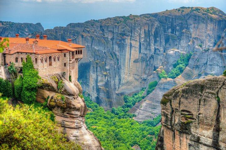 Private Full-Day Tour Around Meteora and Metsovo from Lefkada