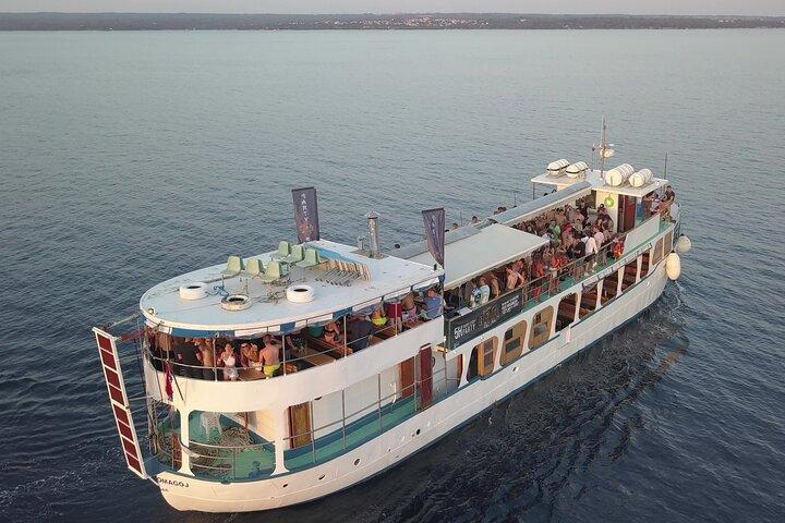 Boom Boat Party Poreč (with transfer from Pula)