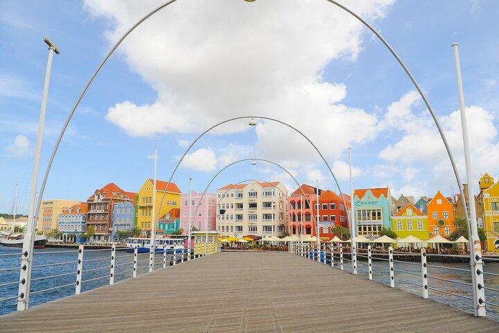Full-Day Private Tour of East and West Curacao Island
