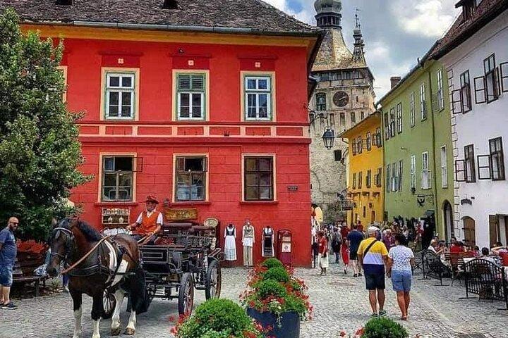 Private 4-Day Tour from Bucharest to Transylvania with OTP Airport pick up