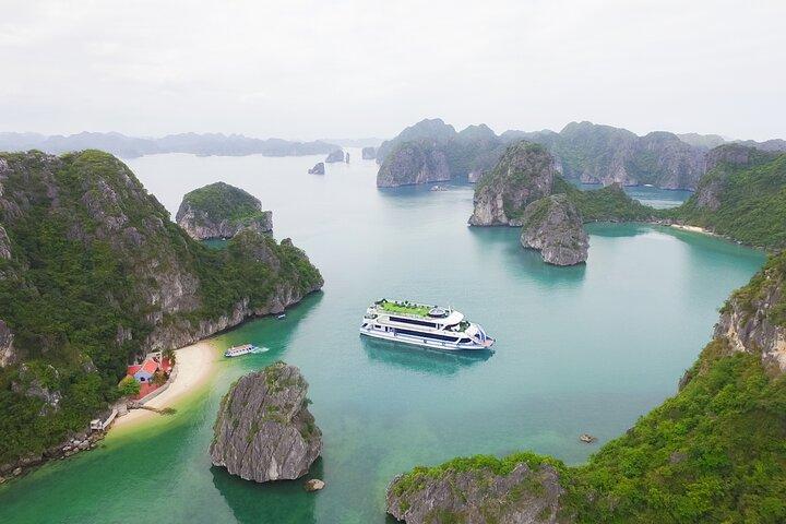 Amazing Cruise - Luxury Day Tour from Ha Long Bay