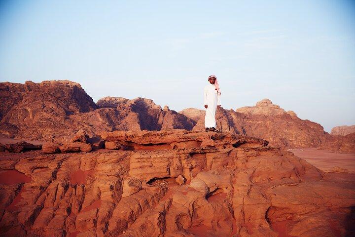 Half-Day Jeep Safari "Wadi Rum Highlights!" w/ Professional Bedouin Guide