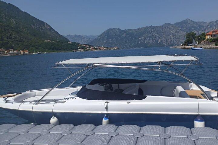 Speedboat Rent up to 8 people(charged per hour)