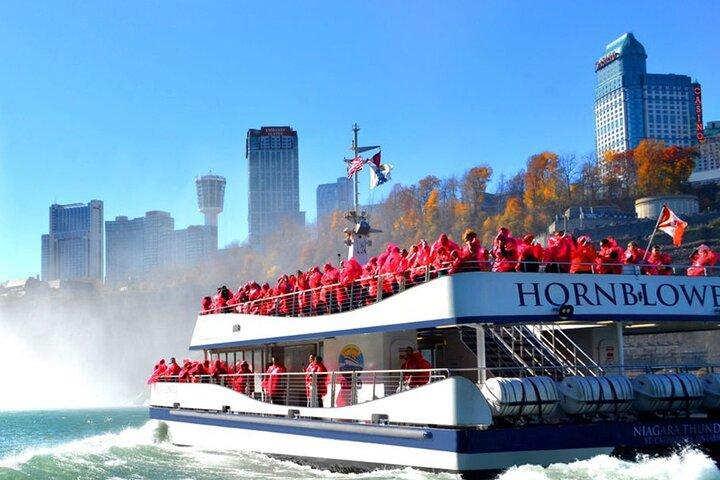 Niagara Falls Day Tour From Toronto with Skip-the-Line Boat Ride