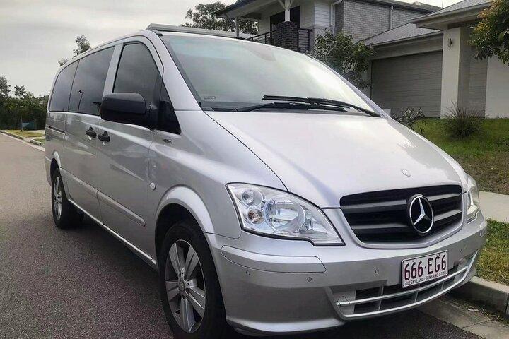 Private Transfer to Brisbane/BNE Airport from Gold Coast/OOL Airport( 1-7 pax)