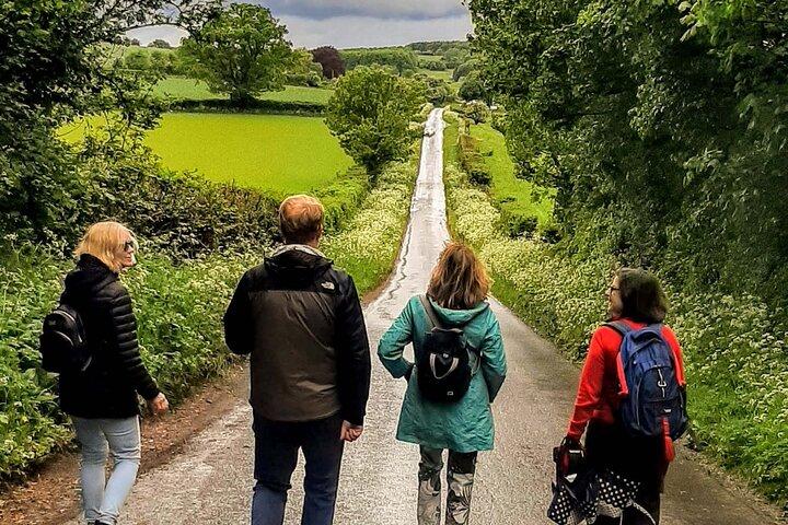 Cotswold Walks & Villages Tour from Stratford-upon-Avon or Moreton-in-Marsh