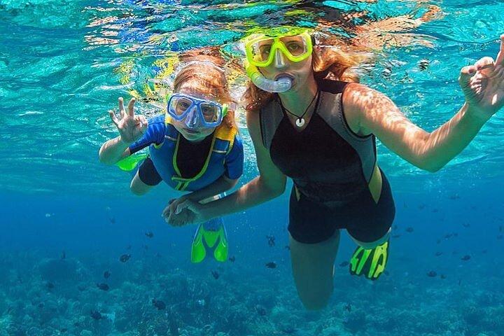 Culebra Island Snorkeling Tour: Lunch and Drinks included