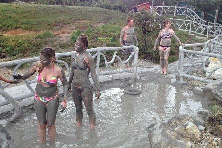 Tour 3 In 1 Volcano Hot Springs+Mud Baths+River Floating Tour