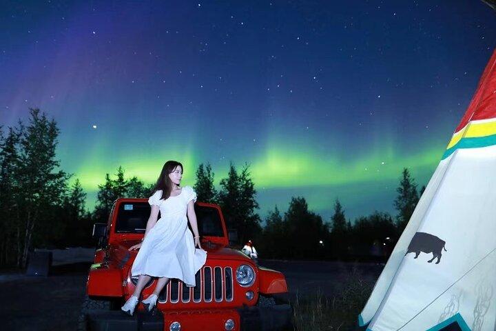 Yellowknife Aurora viewing at Aurora Lodge & Aurora Hunting