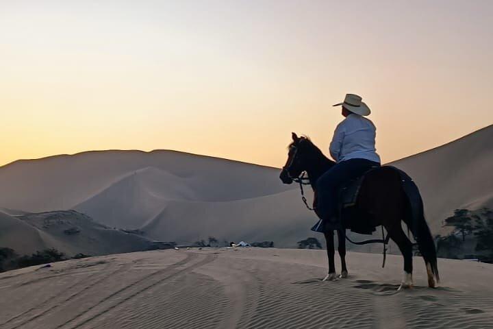Horseback riding to the Huacachina desert
