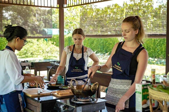 Half Day Thai Cooking Class in Organic Farm - Evening Session
