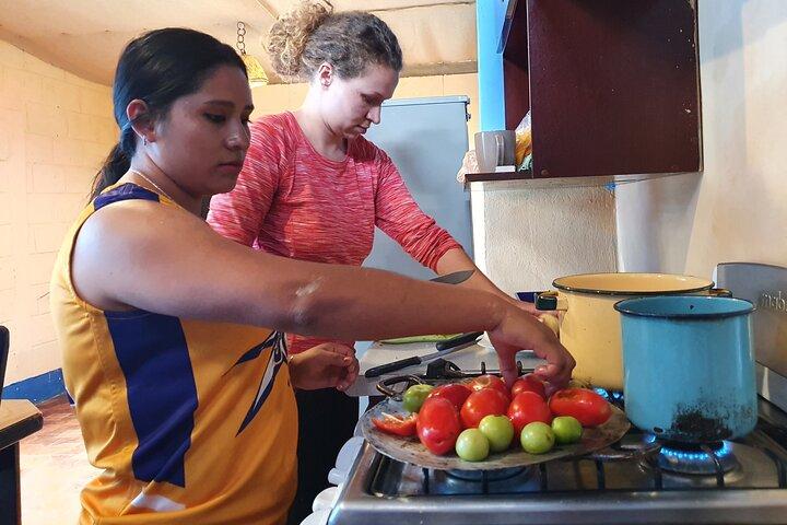 Guatemalan Cooking Class around Lake Atitlan