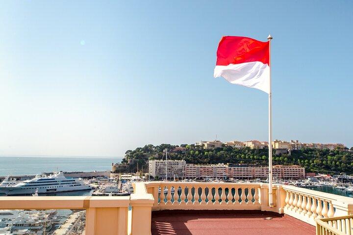 Monaco Scavenger Hunt and Best Landmarks Self-Guided Tour