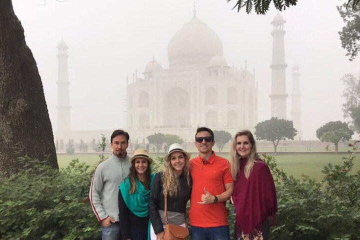 Private Taj Mahal Sunrise Tour from Jaipur