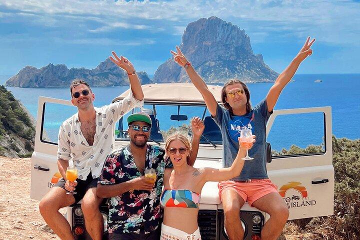 Ibiza - Secret Spots Tour in Land Rover Defender
