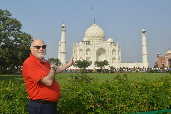 Skip the Line Taj Mahal Guided Tour with optional add-ons 
