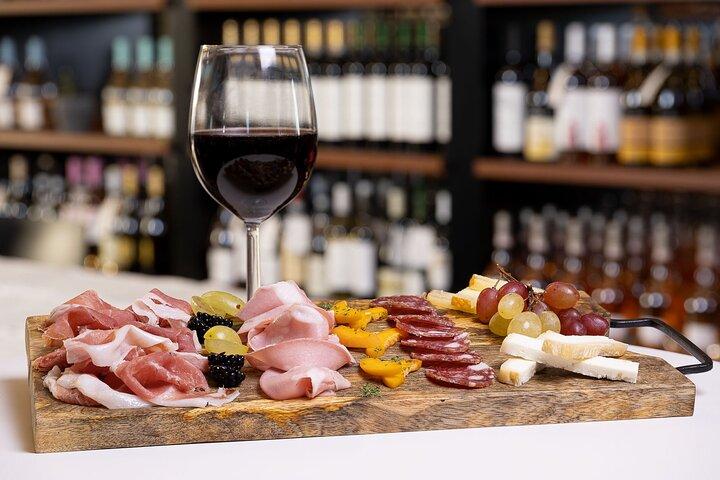 2 Hours Local Wine and Food Tasting in San Marino Center