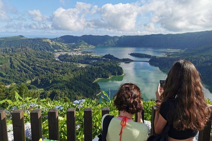 2 x Day Tour pack with lunch included (Furnas + Sete Cidades + Fogo + Nordeste) 