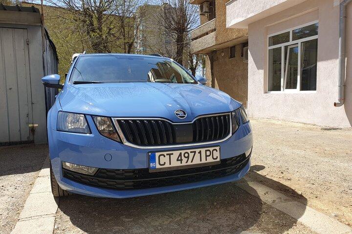 Transfer Plovdiv to Sofia airport/city with a car 3+1