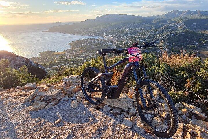 Cassis National Park E-Mountain Bike Experience with Virtual Guide