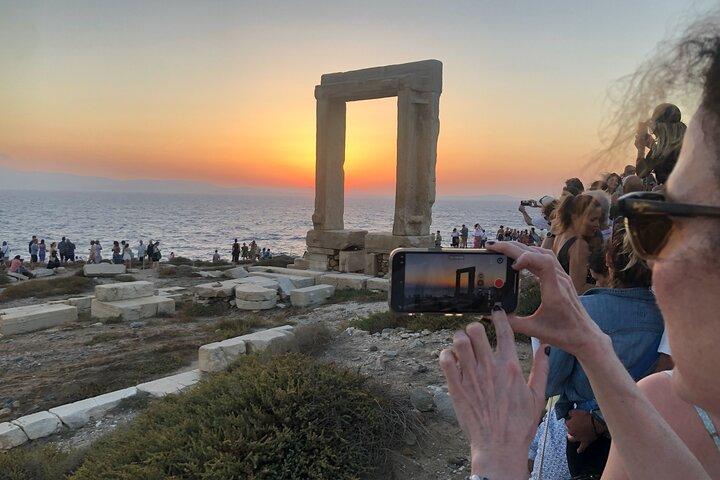 Naxos Old Town, Castle & Portara Sunset Tour (Certified Guide)