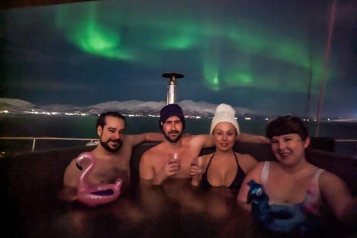 Tromso: Luxury Northern Lights Cruise with Hot Tub and Reindeer Stew Dinner