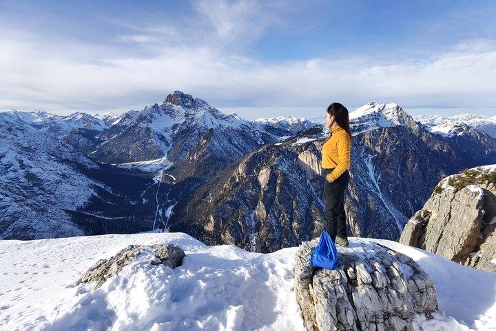 Cortina Dolomites: winter hiking & sledding experience