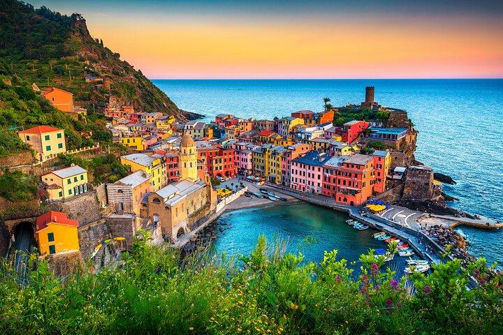 Semi Private Cinque Terre and Pisa Leaning Tower Tour from Florence