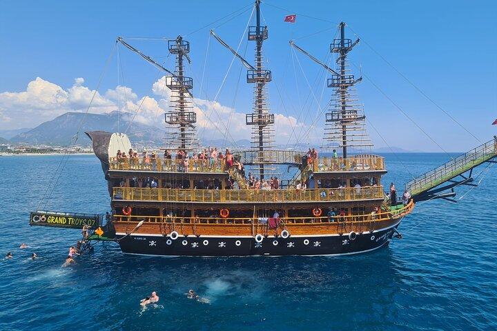 All Inclusive Pirate Boat Trip in Alanya 