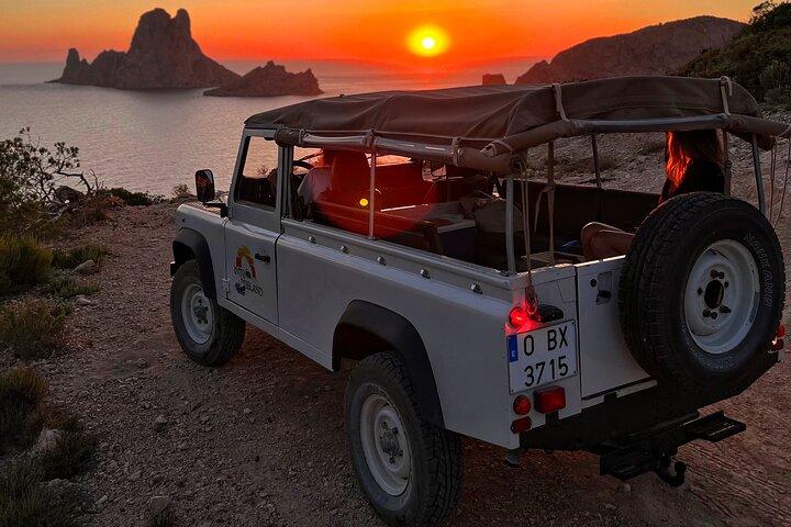 Combo : Boat, 4x4, hiking in Es Vedra for sunset