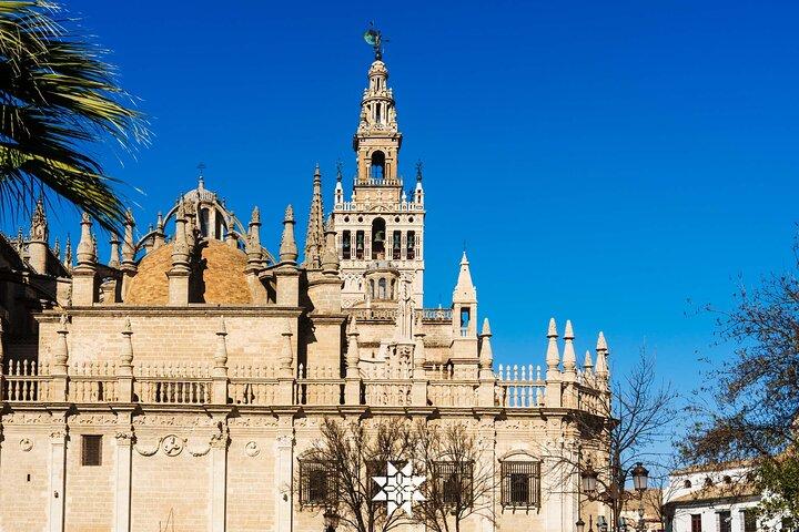 Seville:Private Tour Cathedral and Giralda entrance included skip the line
