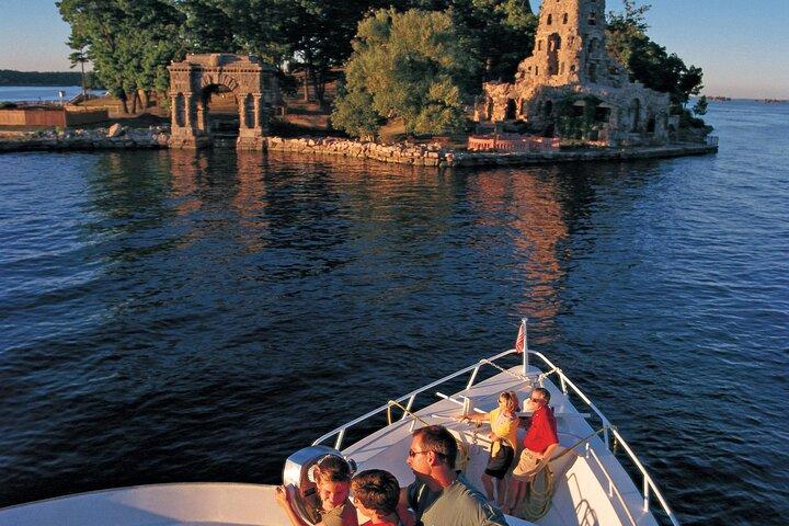 5-Hour 1000 Islands Boldt Castle Stopover Cruise from Gananoque