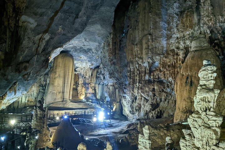 2-day Amazing caves: Paradise cave - Dark Cave - Phong Nha cave