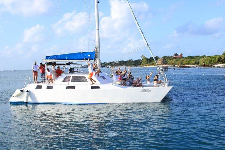 Private Family Catamaran at Isla Mujeres