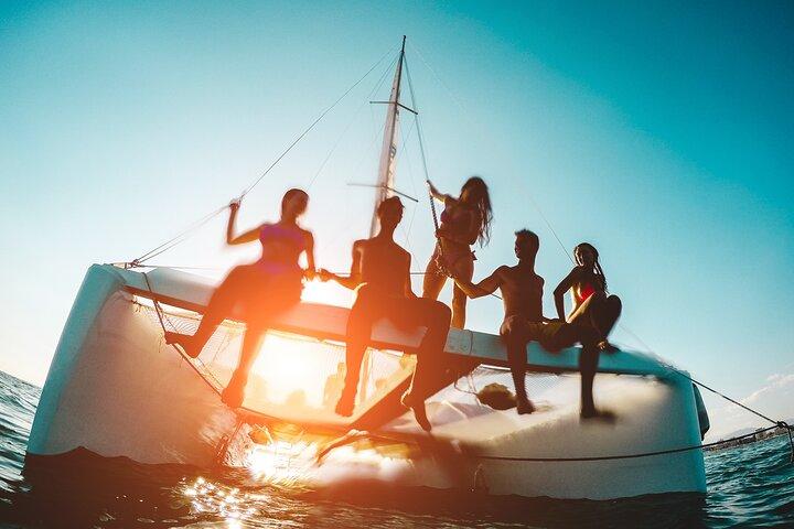5-Hour Guided Sunset Boat Tour in Tamarindo Costa Rica