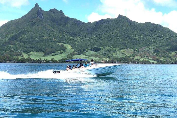 Mauritius : Ile Aux Cerfs Speed Boat Trip with BBQ