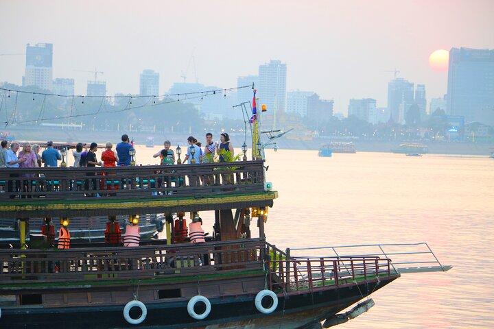 Mekong River Sunset Cruise Tour