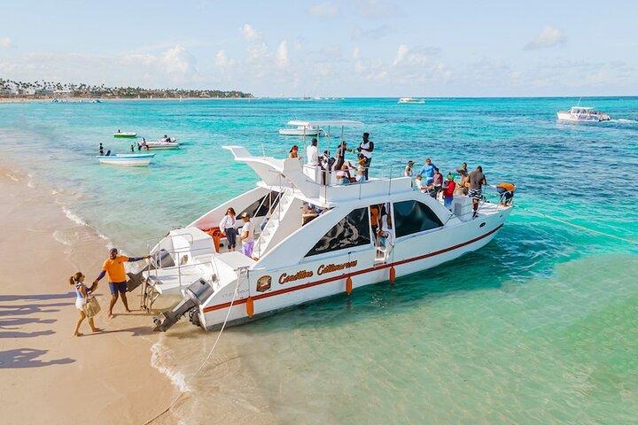 4 Hour Booze Cruise and Party Boat Tour in Punta Cana 