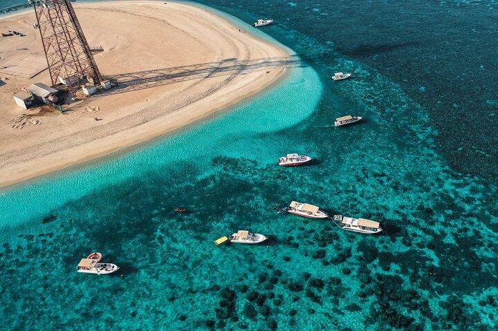 Kuwait City Full Day Qaruh & Umm Al Maradim Islands Boat Trip