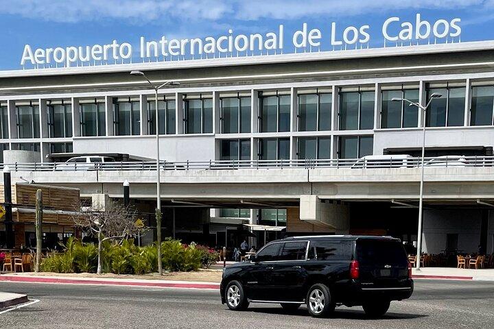 ONE WAY PRIVATE SUV Airport to cabo area resorts Transfer’s 