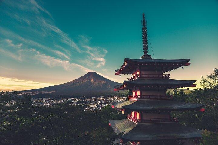 Mount Fuji Sightseeing Private Group Tour(English speaking Guide)
