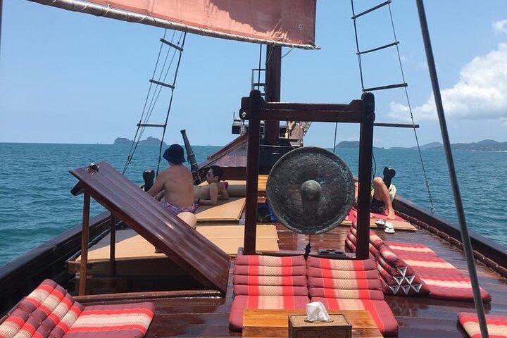 Full Day Chantara Pirate Junk Boat Koh Phangan Cruise with Sunset